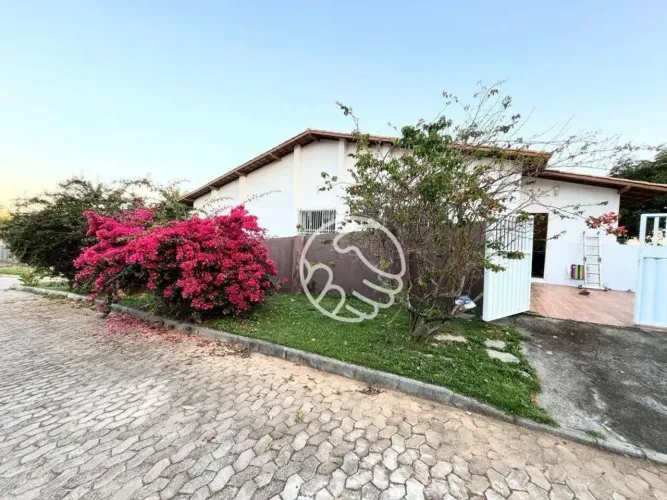 Casa duplex à venda na Praia de Setiba em Guarapari - ES é nas Imobiliárias Itamar Imóveis