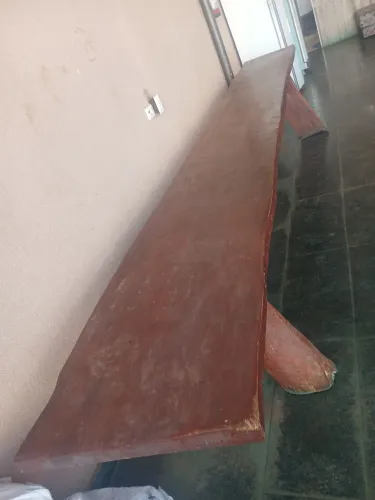 Vendo ou troco Mesa de madeira maciça 3,5 metros por 66cm