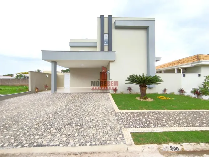 Casa de Condomínio à Venda com 3 quartos, 4 banheiros, 4 vagas e 235 m²
