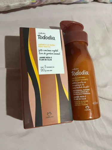 Kit Natura Tododia Jambo Rosa e Flor de Caju