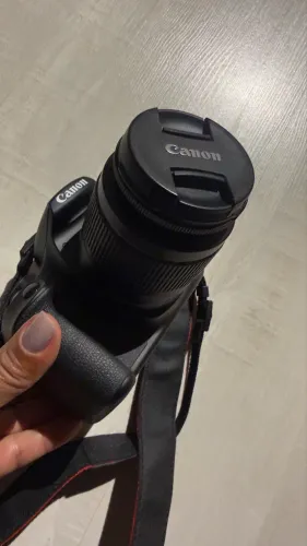 Máquina fotográfica Canon