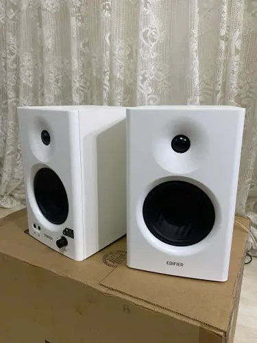 Caixa Monitor Referência Edifier Mr4 Branco 42w Bivolt
