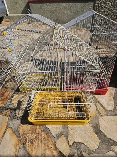 Venda se gaiolas e viveiro