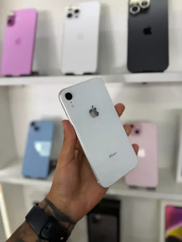 IPHONE XR 64GB