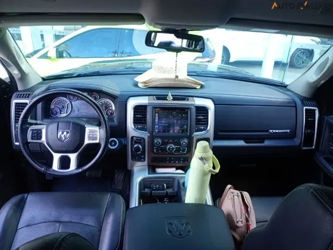 Ram Classic Laramie 5.7 V8 16V Gasolina 4X4 Aut. 2022