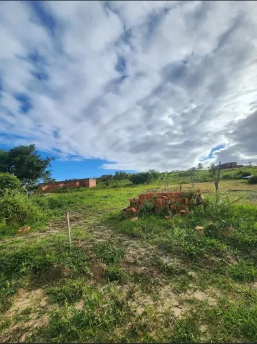 VENDO TERRENO COM DOCUMENTO 10x20 em Massaranduba,condomínio fechado, 12MIL REAIS.
