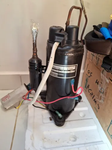Compressor para ar-condicionado de 9 mil btus.