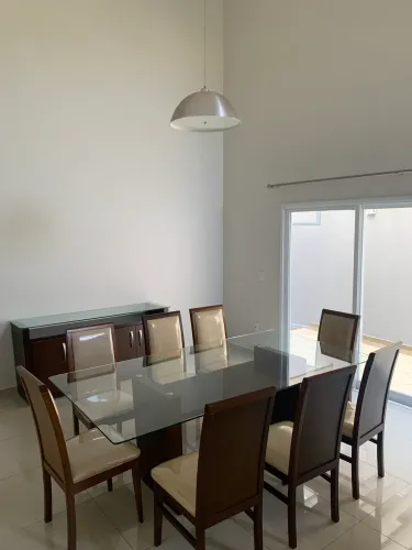 Mesa 8 madeira com cadeiras
