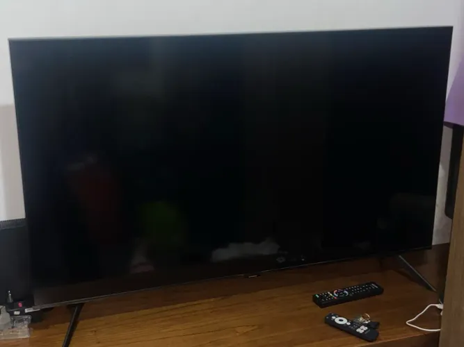 TV Samsung Crystal UHD 50 TU8000 - Com defeito