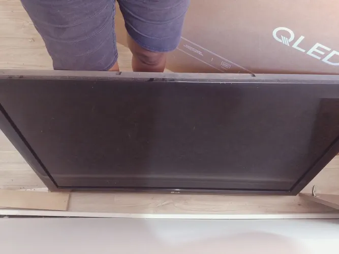 Tv LG para retirada de peças