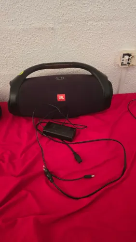 Jbl bombox 2