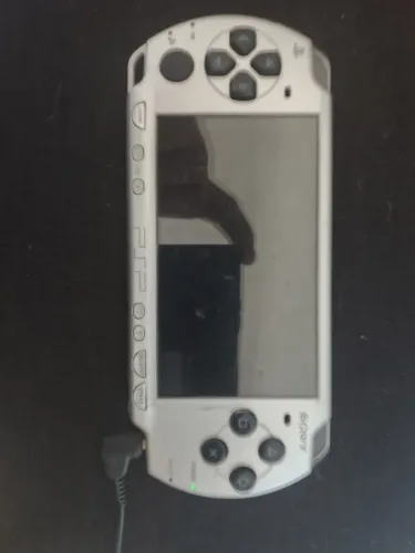 Psp modelo 2000 NAO FUNCIONA. Para peças