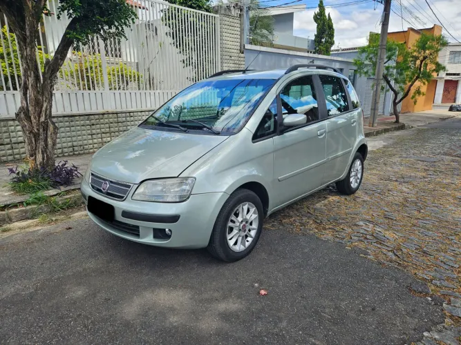 Fiat Idea ELX 1.4 MPI Fire Flex 8V 5P 2010