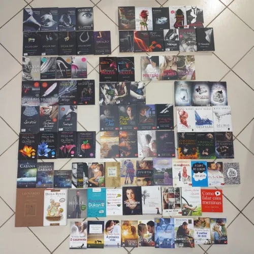 Coletânea com mais de 90 livros