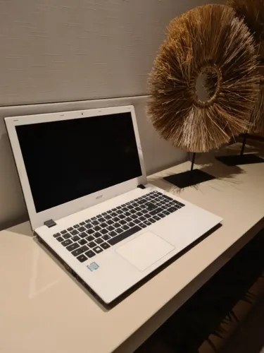 Notebook Acer Aspire 15.6" | Intel Core i5 | 8GB RAM | SSD Rápido (Pronto p/ Usar)