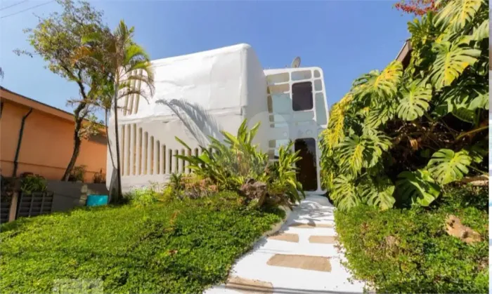 Casa de Vila à venda ou para alugar com 4 quartos, sendo 1 suíte, em Granja Julieta, São P