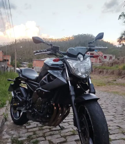 Yamaha XJ6