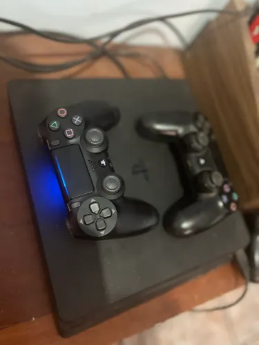 PlayStation 4 (usado)