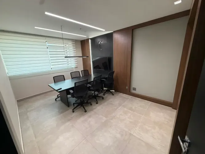 Sala Comercial para Locação (Trevo do Santa Rosa)