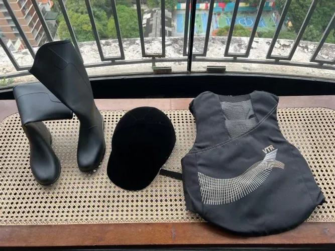 Roupa infantil para hipismo
