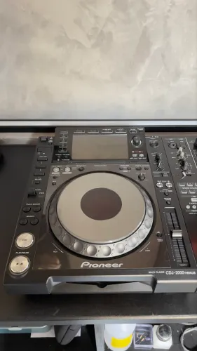 Kit CDJ2000 Nxs + DJM900 Nxs