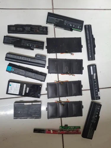 Baterias de notebook usadas para reaproveitar