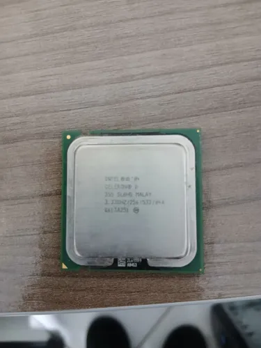 Intel Celeron D 355 3.33GHz LGA775 256KB FSB 533 Retro PC