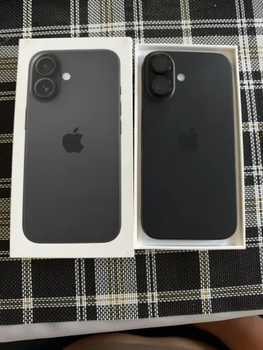 iPhone 16 256gb black