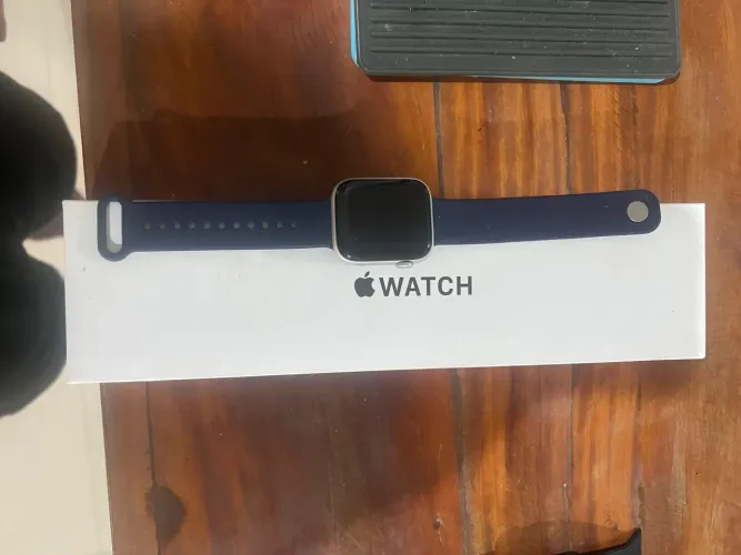 Apple Watch SE 40mm GPS - Excelente estado