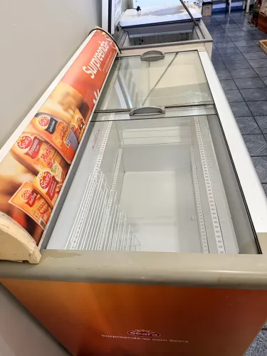 Freezer Horizontal Fricon 503 litros - Tampa de Vidro