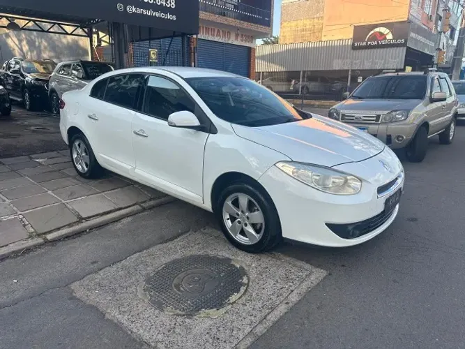 Renault Fluence Sed. Dynamique 2.0 16V Flex Aut. 2014