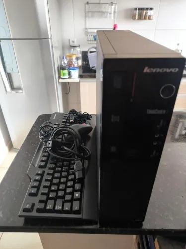 COMPUTADOR LENOVO EDGE 92 I3 3220 8GB 120GB