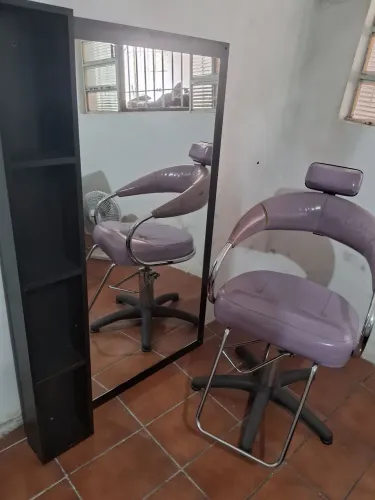 Espelho + cadeira salão e barbearia $300