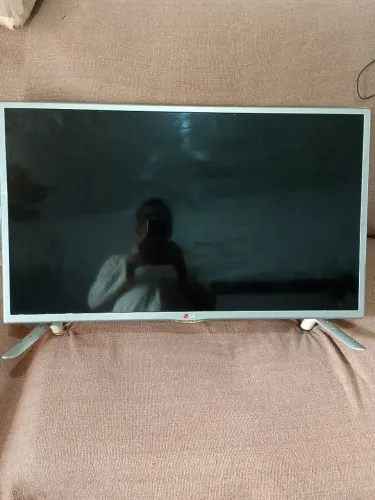 TV LG 32 QUEBRADA, PARA DESMANCHE 