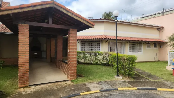 Sobrado de condomínio
