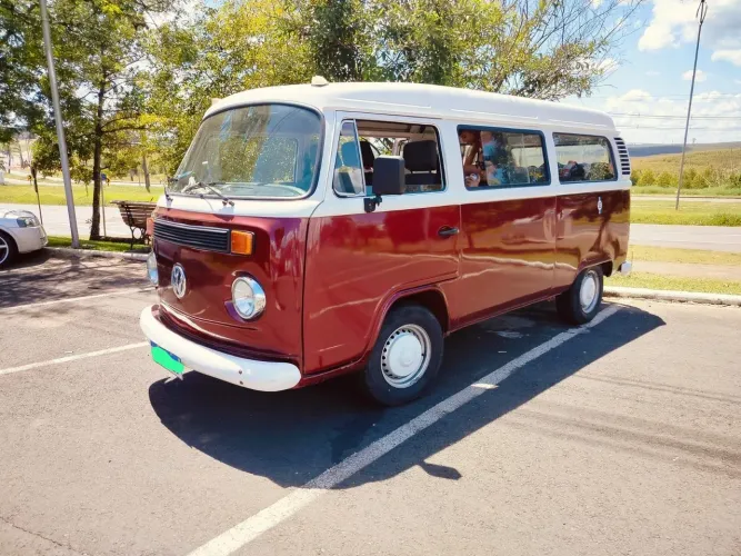 Volkswagen Kombi Standard/ Luxo/ Serie Prata 2001
