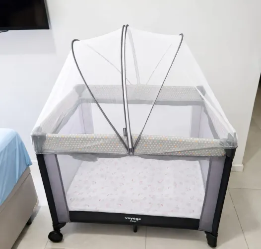 Berço portátil Voyage + colchão<br><br>Ortobom D28