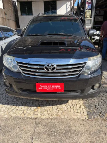 Toyota Hilux SW4 SRV D4-d 4X4 3.0 TDI Dies. AUT 2015