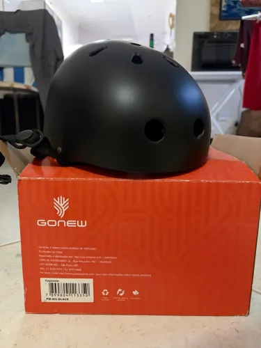 Capacete Gonew Preto tamanho M