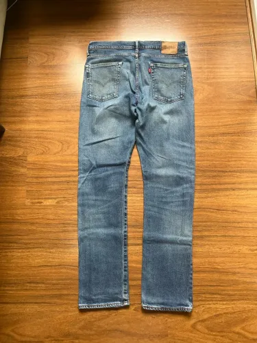 calça levis 513
