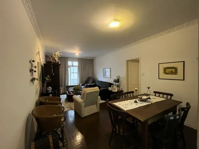 Apartamento no Centro de Petrópolis com 3 quartos e lavabo!
