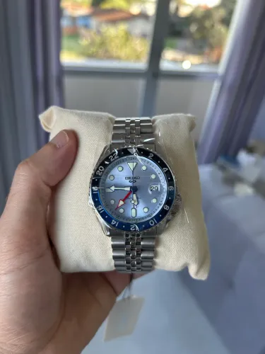 Seiko SSK029 GMT ice blue limited edition 1000 peças