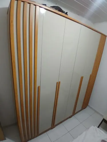 Guarda roupa Casal 6 portas 