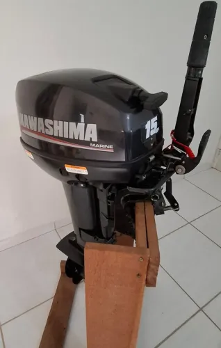 15 hp, +/- 20 horas de uso, sem detalhes... completo