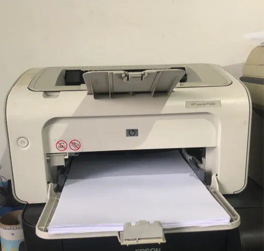 Impressora Hp laser p 1005 semi nova
