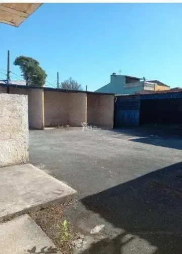 Galpão Comercial com 670m² de A.T e 489m² A.C - 2 banheiros, 5 vagas - Vila Metalurgica RE