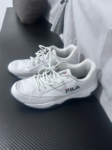 TÊNIS FILA 42/43