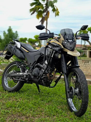 YAMAHA XTZ LANDER 250 - 2023 (com todos os acessórios)