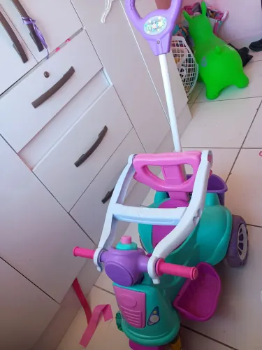 Triciclo bebê