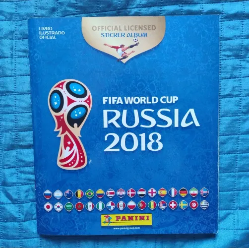 Álbum copa 2018 impecável capa comum